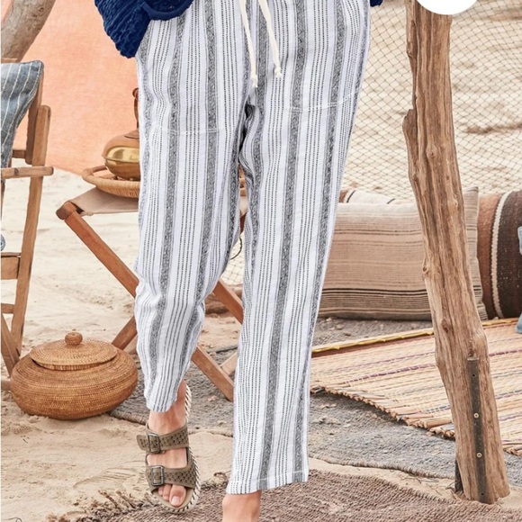 Sundance Breezy White and Navy Blue Striped Pants - Picture 1 of 10